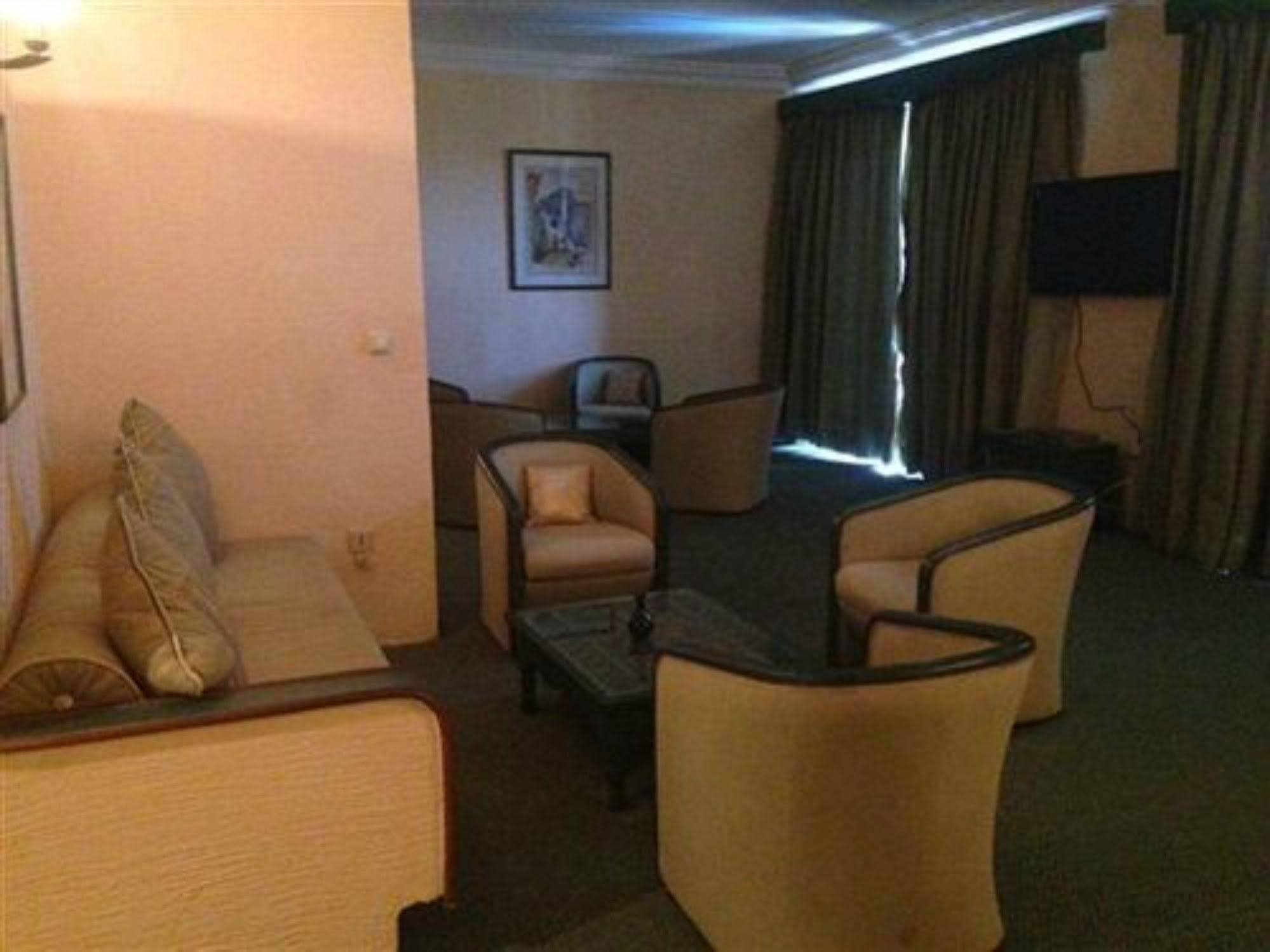 Byblos Hotel الحمامات المظهر الخارجي الصورة