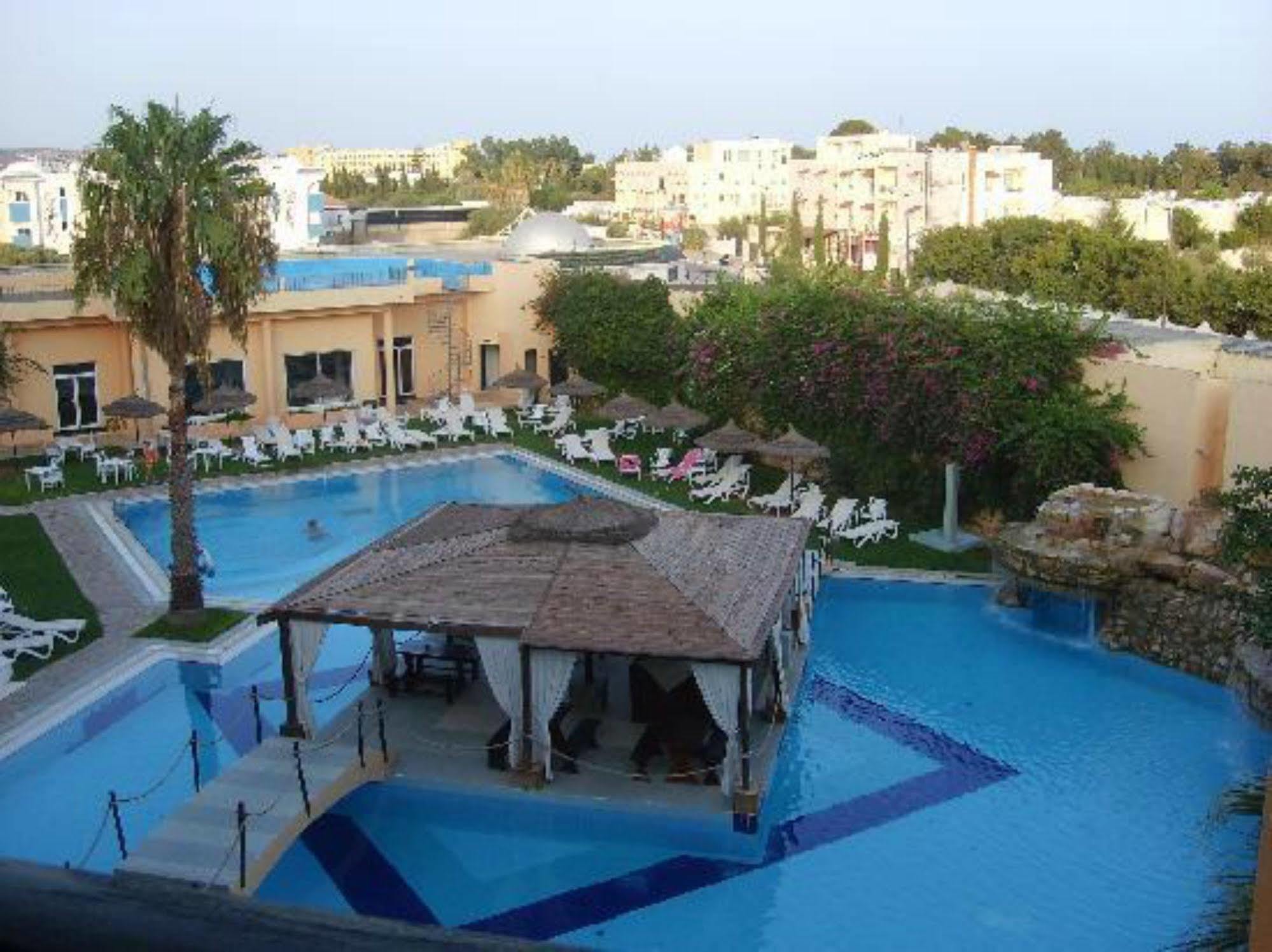 Byblos Hotel الحمامات المظهر الخارجي الصورة