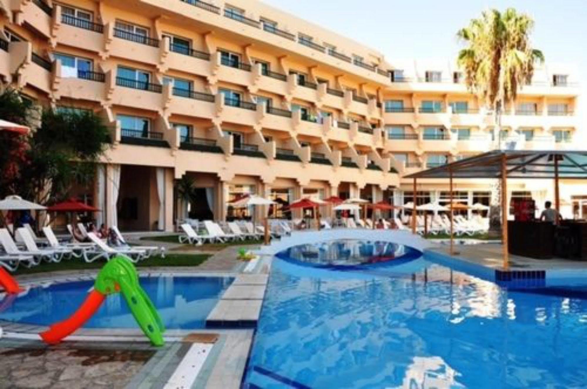 Byblos Hotel الحمامات المظهر الخارجي الصورة
