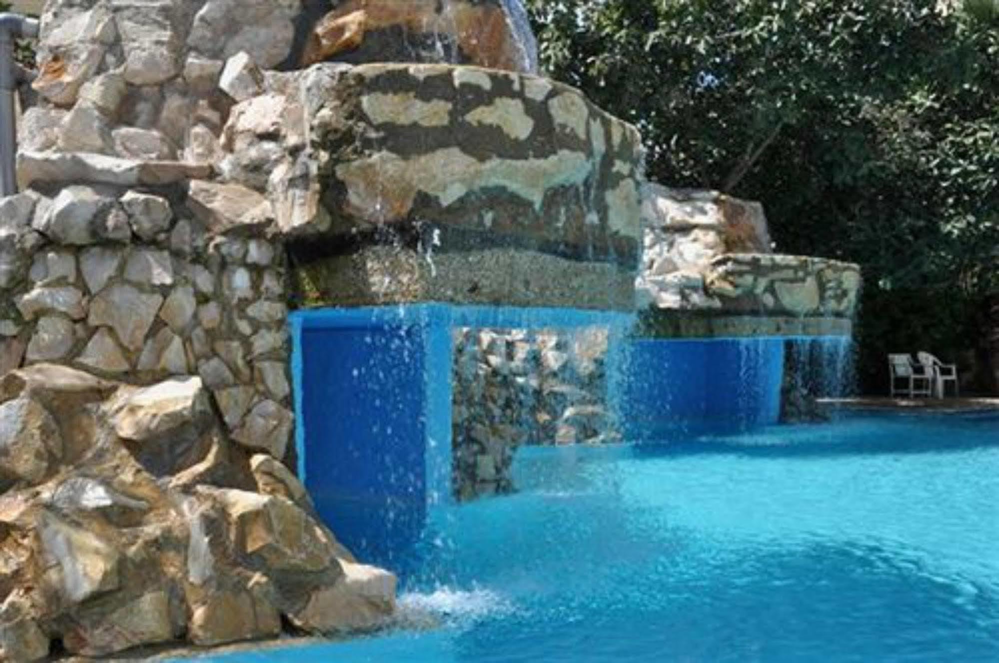 Byblos Hotel الحمامات المظهر الخارجي الصورة